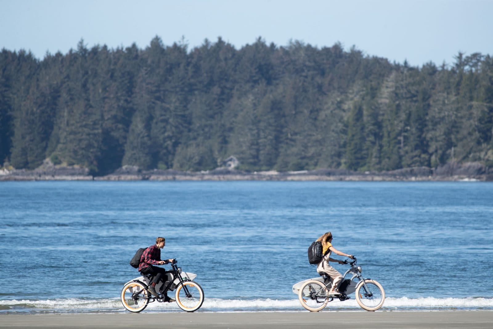 Michael Blast Vacay parked at a café